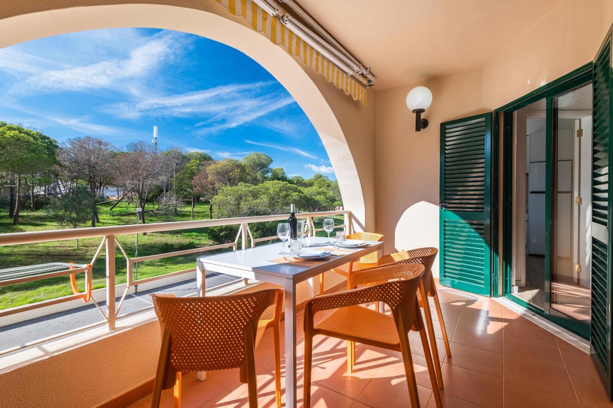 Salgados 1 Bedroom Apartment - 500M From The Beach Guia  Esterno foto
