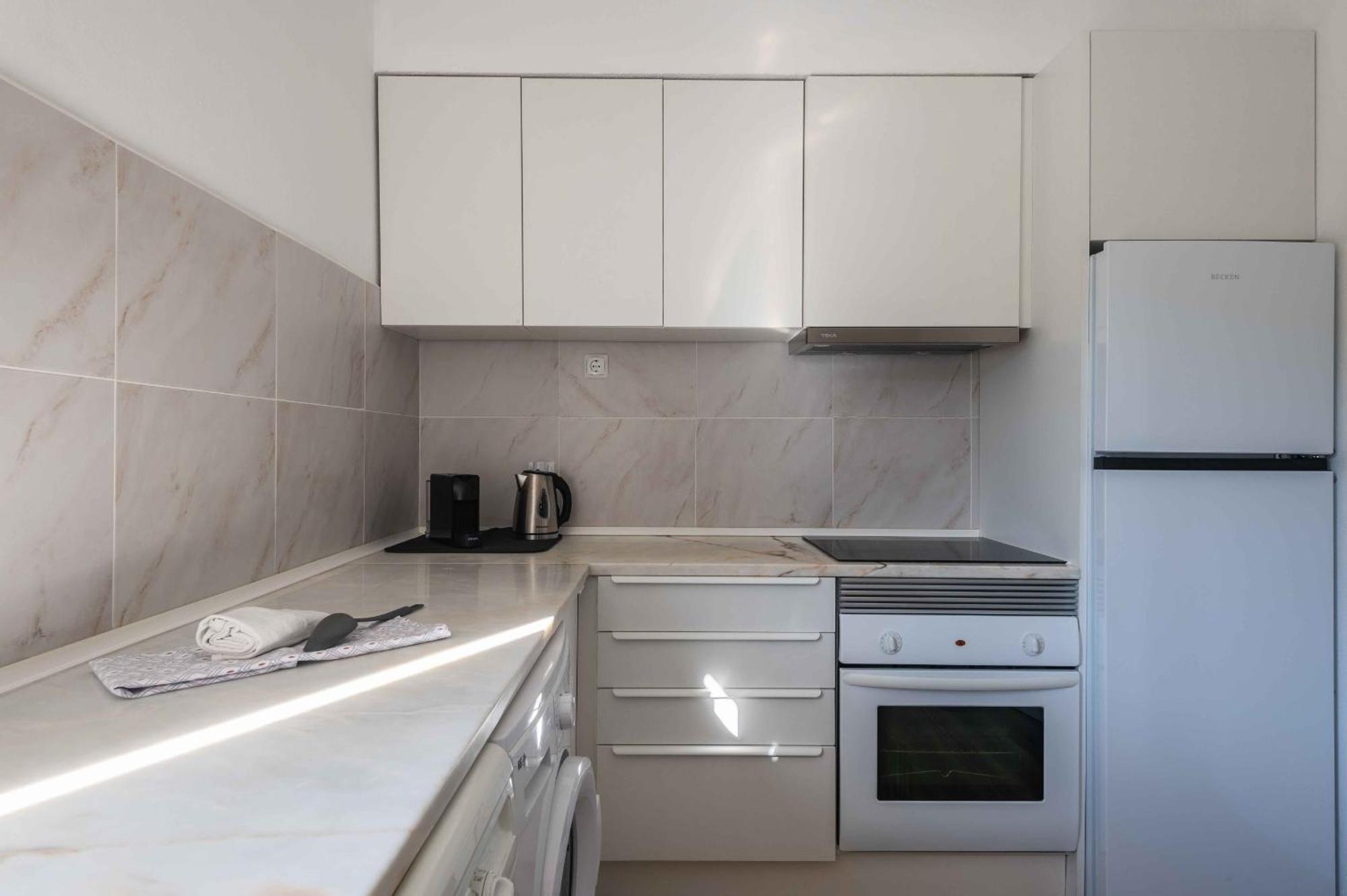 Salgados 1 Bedroom Apartment - 500M From The Beach Guia  Esterno foto