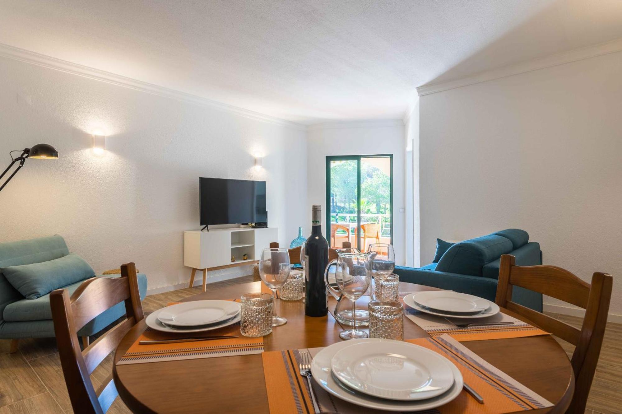 Salgados 1 Bedroom Apartment - 500M From The Beach Guia  Esterno foto