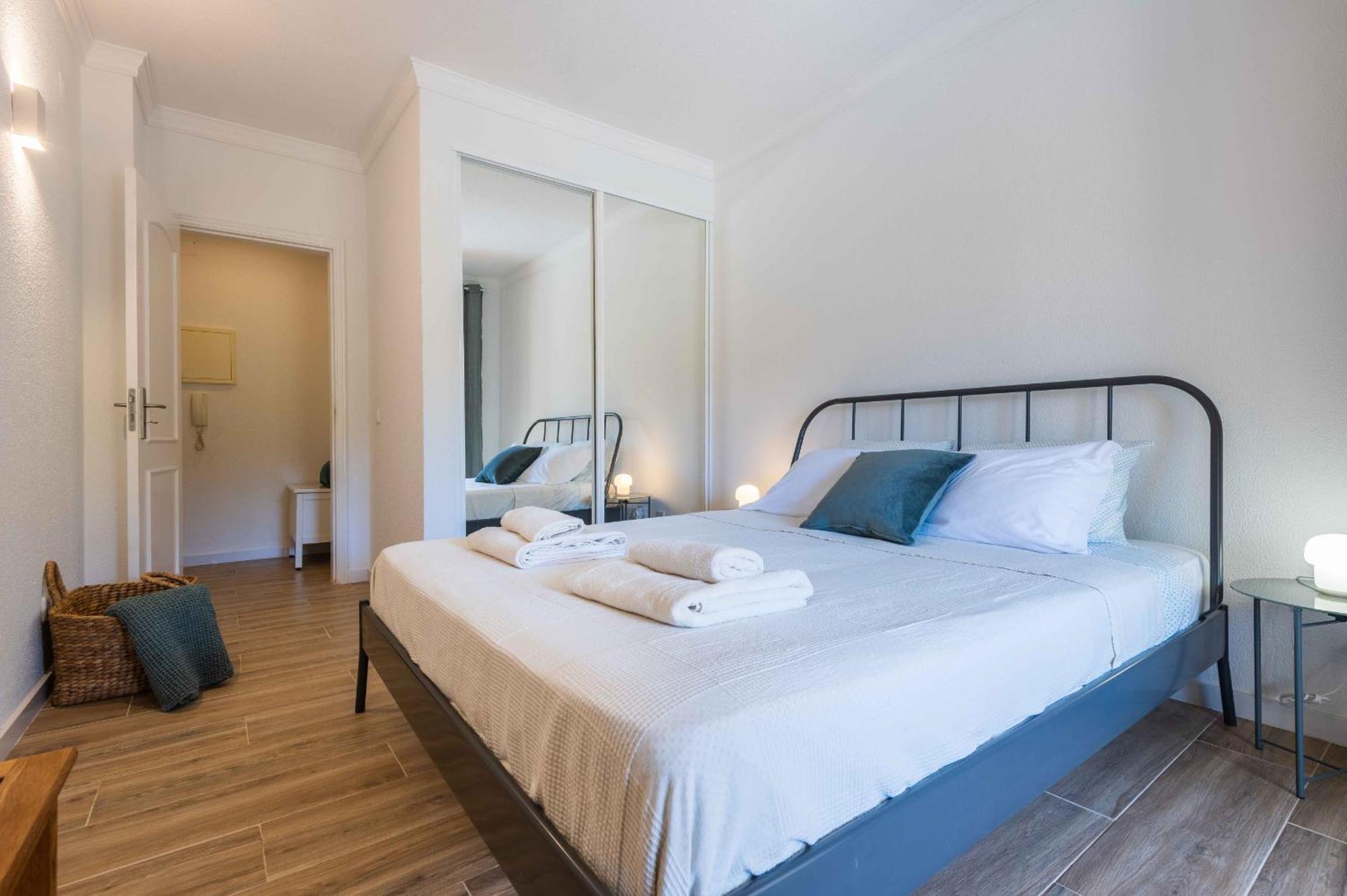 Salgados 1 Bedroom Apartment - 500M From The Beach Guia  Esterno foto